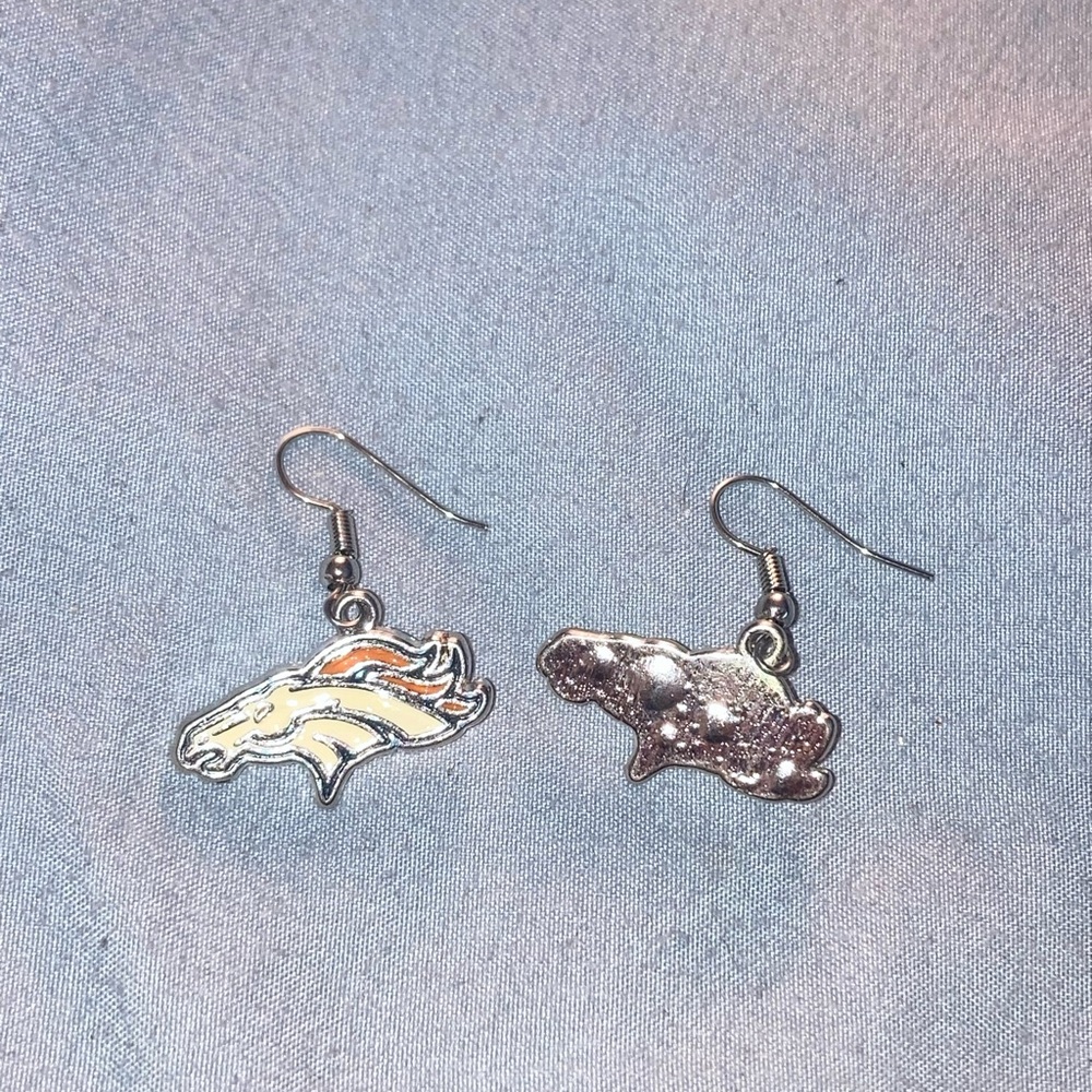 Denver Broncos Logo Dangle Earrings - Orange & White